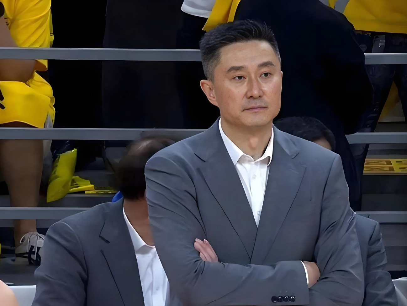 B体育app下载-广东队输得冤？篮球专家：漏吹了2个违体犯规，1个技术犯规