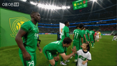B体育登录入口-半场:国安0-0成都,韦世豪报复性犯规染黄,王子铭失良机